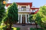 Продам 2-поверховий будинок, 281.70 м², євроремонт