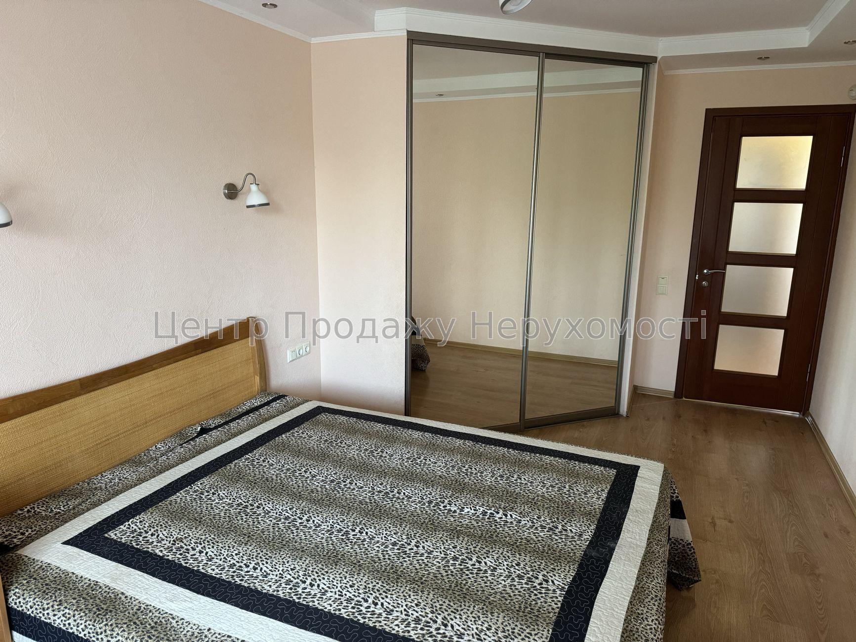 Фото Продаж3 кімнатной квартири, метро Олексіївська, Олексіївка, G84