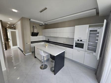Продам 3-комнатную квартиру, ЖК Парковый Город