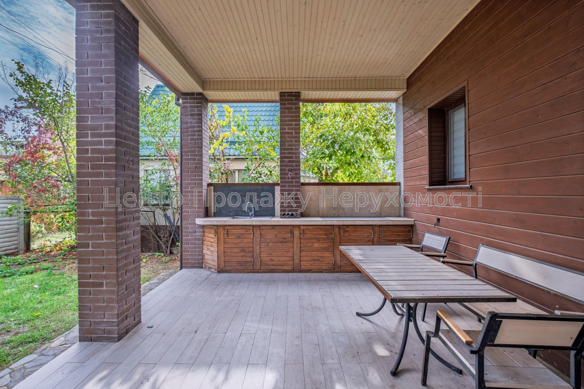 Фото Продам Будинок, який працює без світла12