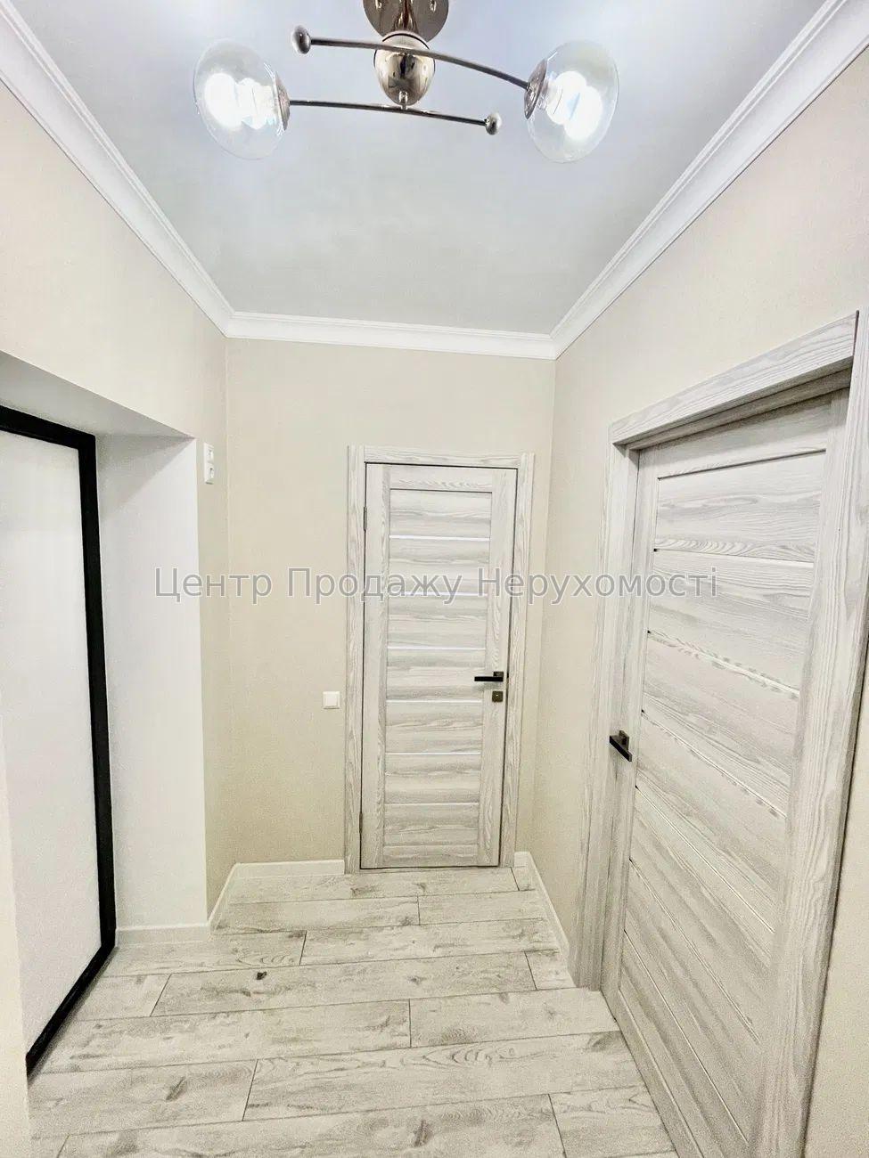 Фото Продаж 1 кімнатної квартири у ЖК 