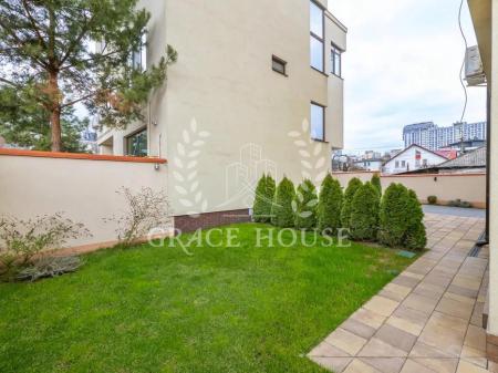 Здам 3-поверховий будинок