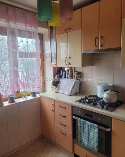 Продам 2-кімнатну квартиру