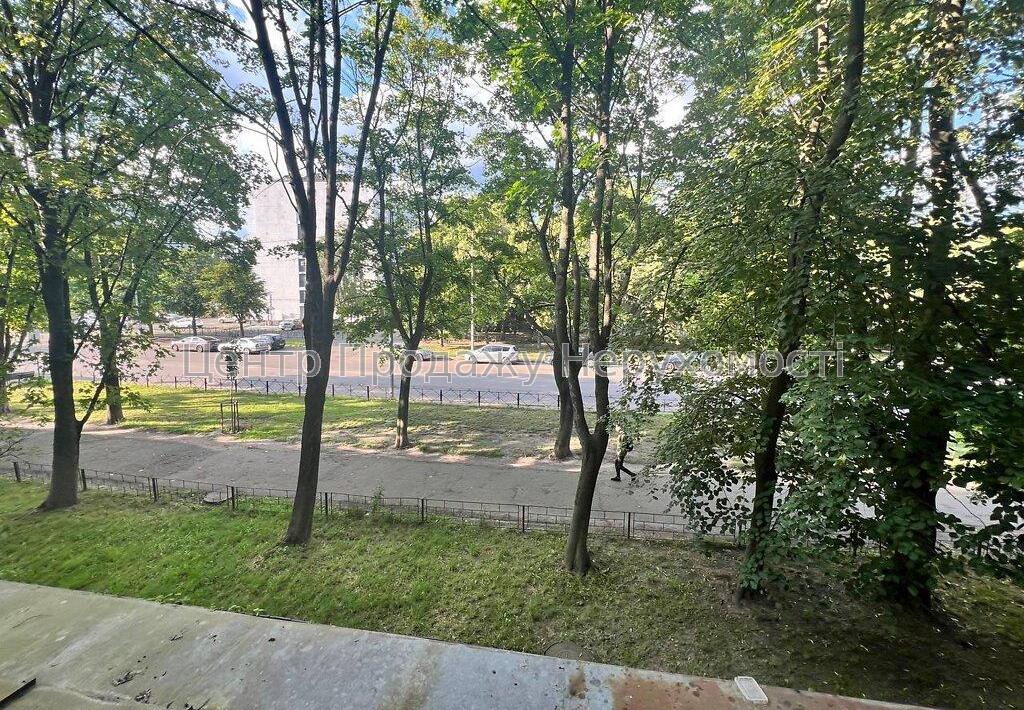 Фото Продаж 2-кімнатної квартири, на другому поверсі, Правий берег ІВ14