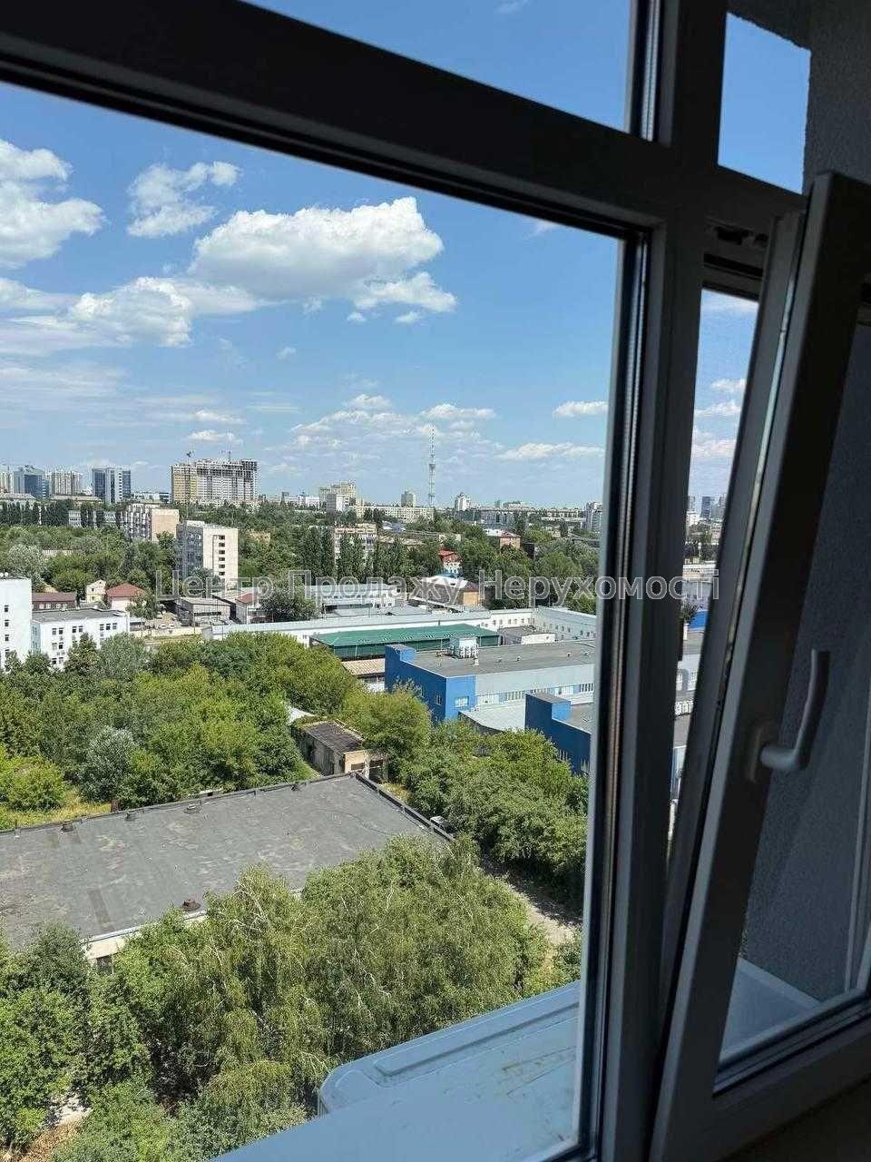 Фото Продаж квартири у ЖК 