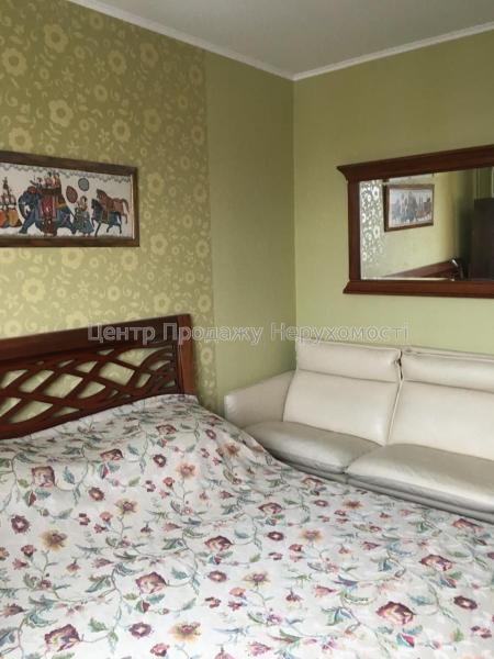 Продам 3-кімнатну квартиру