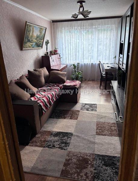 Продам 2-комнатную квартиру