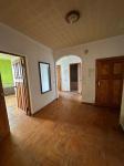 Продам 3-кімнатну квартиру, 76 м², радянський ремонт