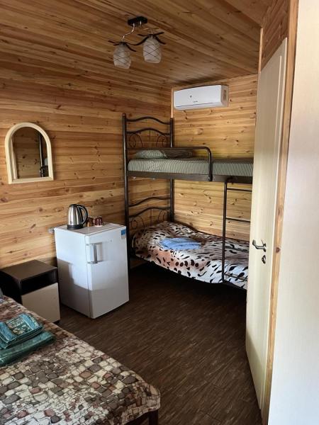 Продам 3-поверховий будинок