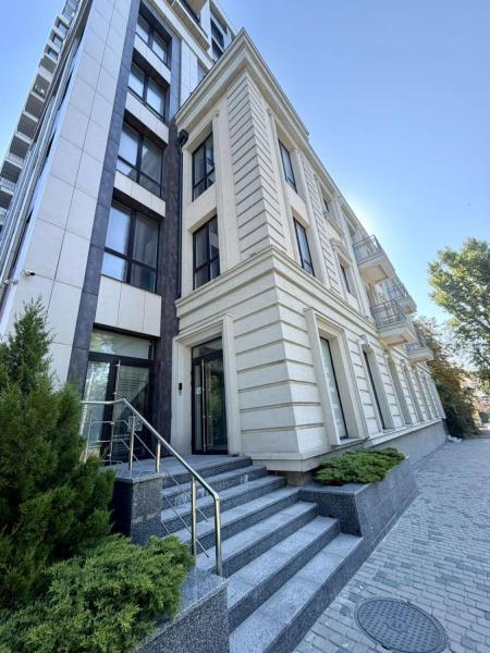 Продам 4-комнатную квартиру, ЖК&nbsp;Central&nbsp;Park