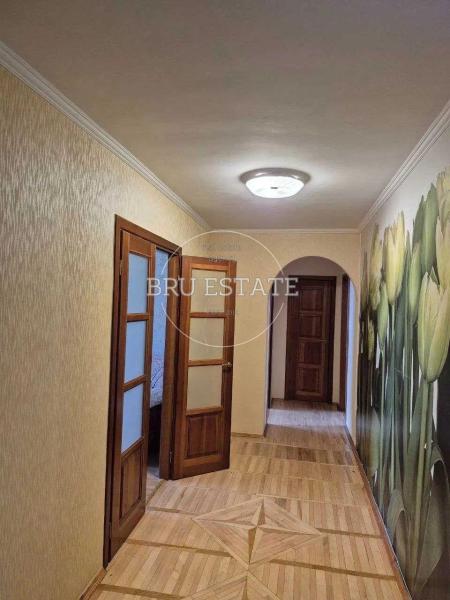 Продам 3-кімнатну квартиру