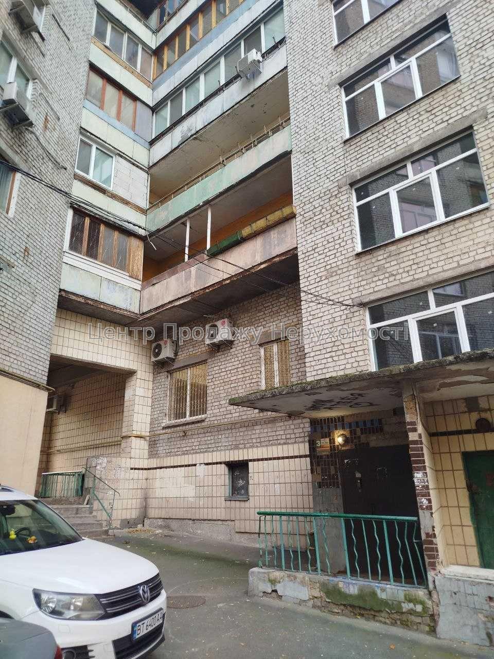 Фото Продаж квартири на Лук