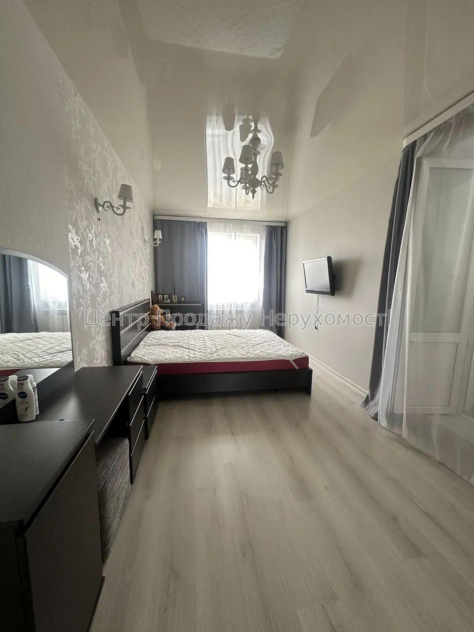 Фото Продається 3-кімнатна квартира, Харків.Салтівка4