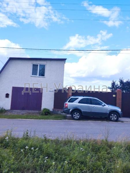 Продам 2-поверховий будинок