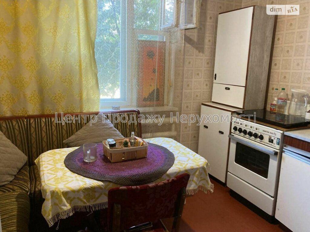 Фото продам 2-кімнатну на Троєщині ІВ6