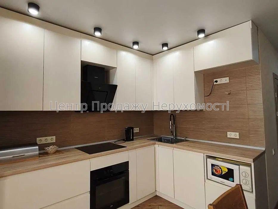 Фото Продається 2 кімнатна квартира в Харкові. Салтівка1