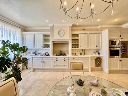 Продаж квартири