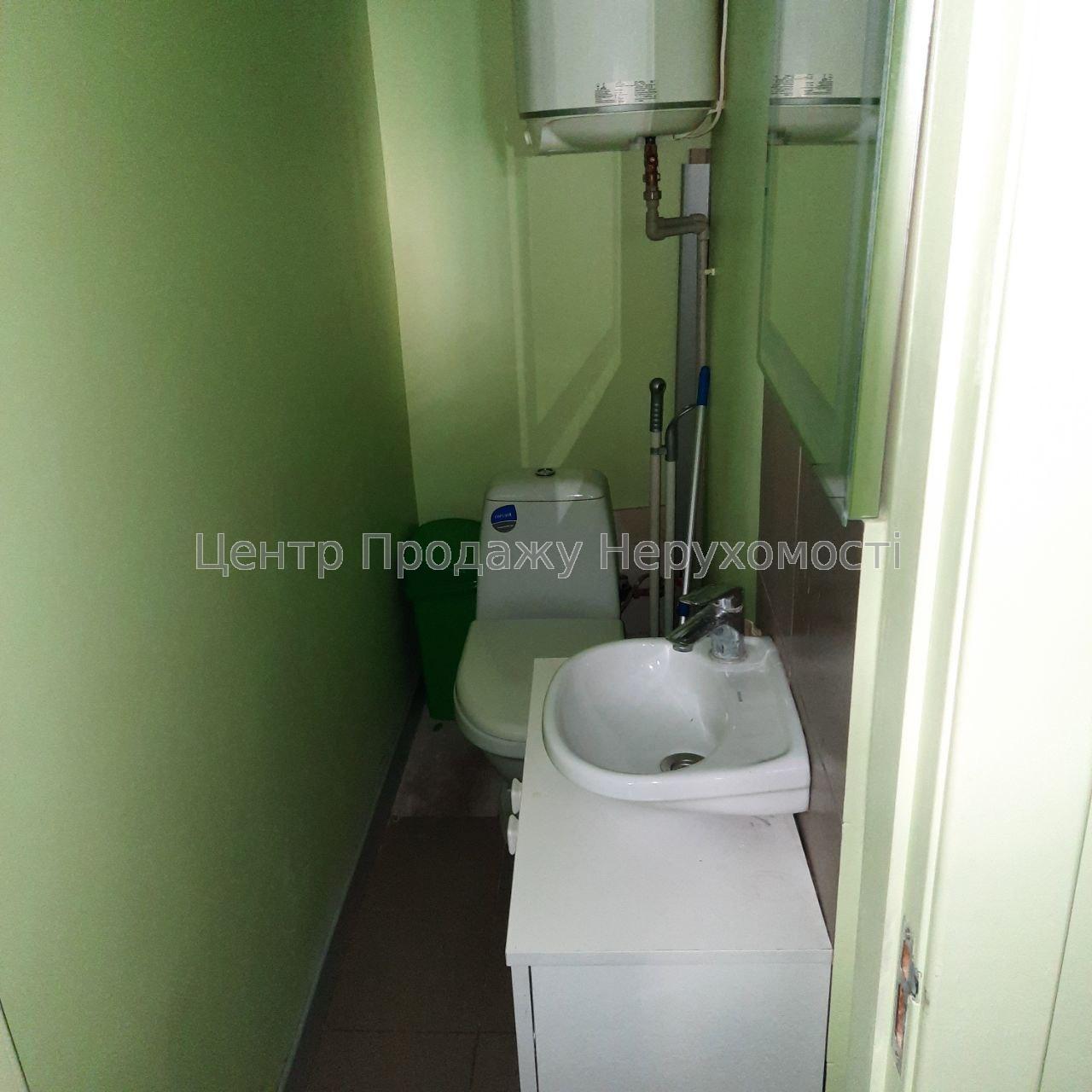 Фото Здам приміщення з ремонтом, метро Вокзальна8