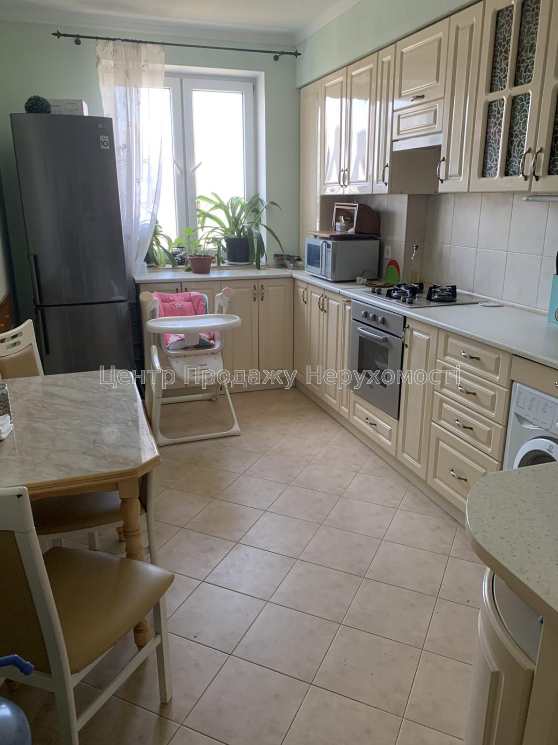 Фото Продаж квартири в Харкові, 3 кімнати, Північна Салтівка1
