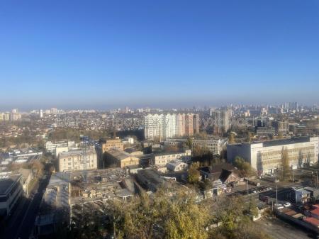 Продам 3-кімнатну квартиру, ЖК&nbsp;4&nbsp;Сезони