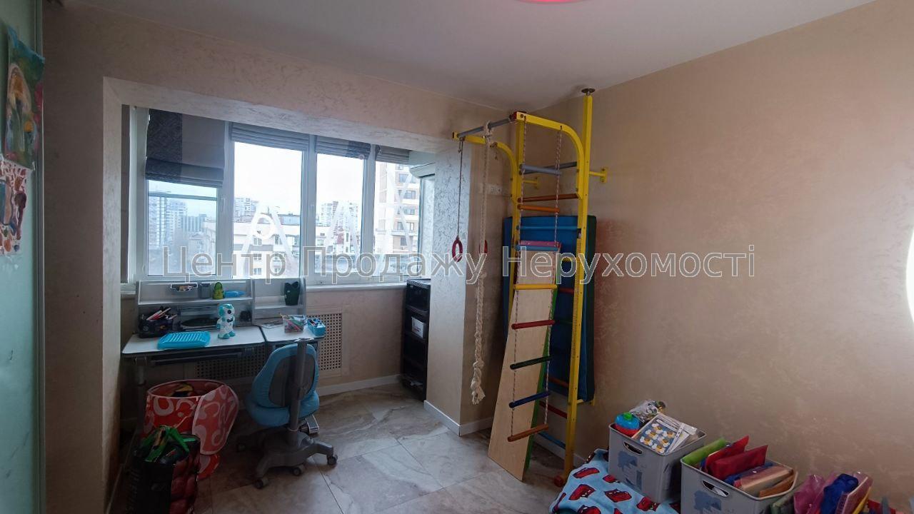 Фото Продам 4к квартиру з ремонтом по вул. Академіка Ляпунова Q89