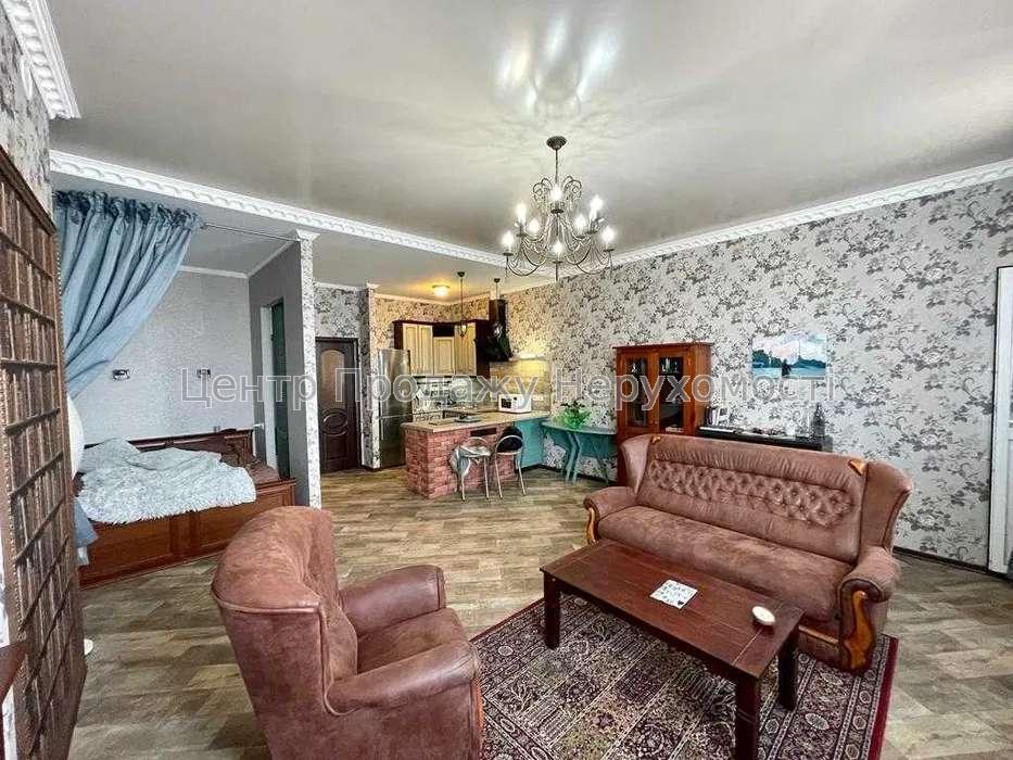 Фото 2 к, Киев, Центр, ул. Жилянская 1184