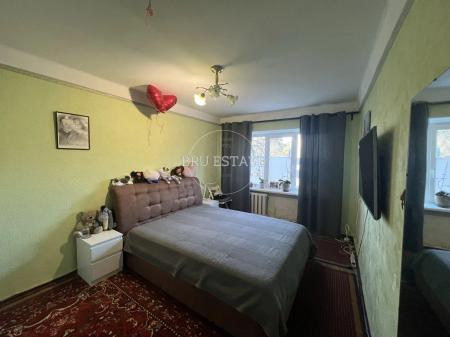 Продам 2-кімнатну квартиру