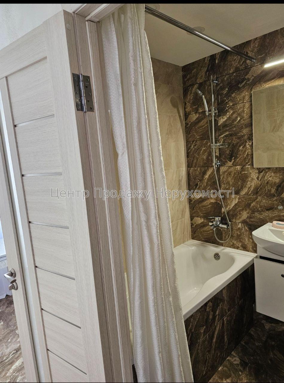 Фото Продаж 1 кімнатной квартири на Олексіївці, пр. Л Свободи, 246