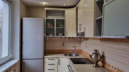 Продам 3-комнатную квартиру