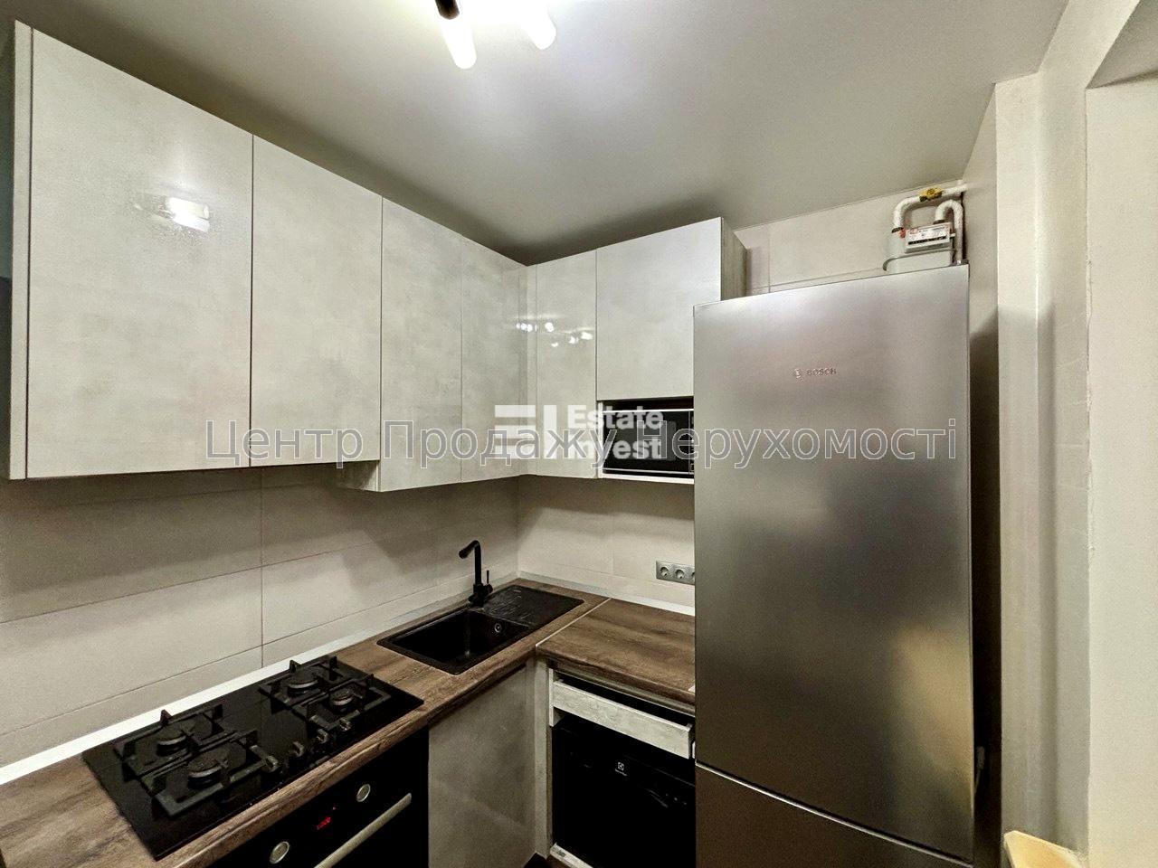 Фото 2кімн. квартира з ремоном біля метро ГОТІВКА5