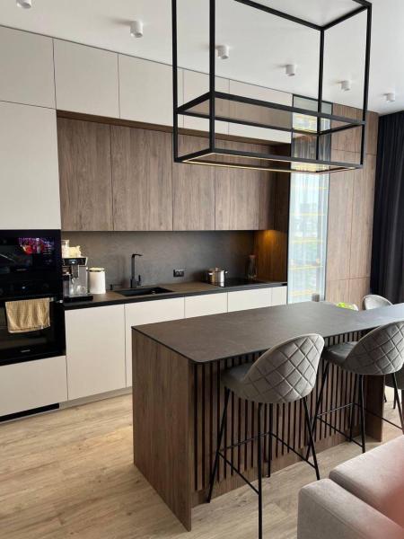 Продам 3-кімнатну квартиру, КД&nbsp;«Женева»