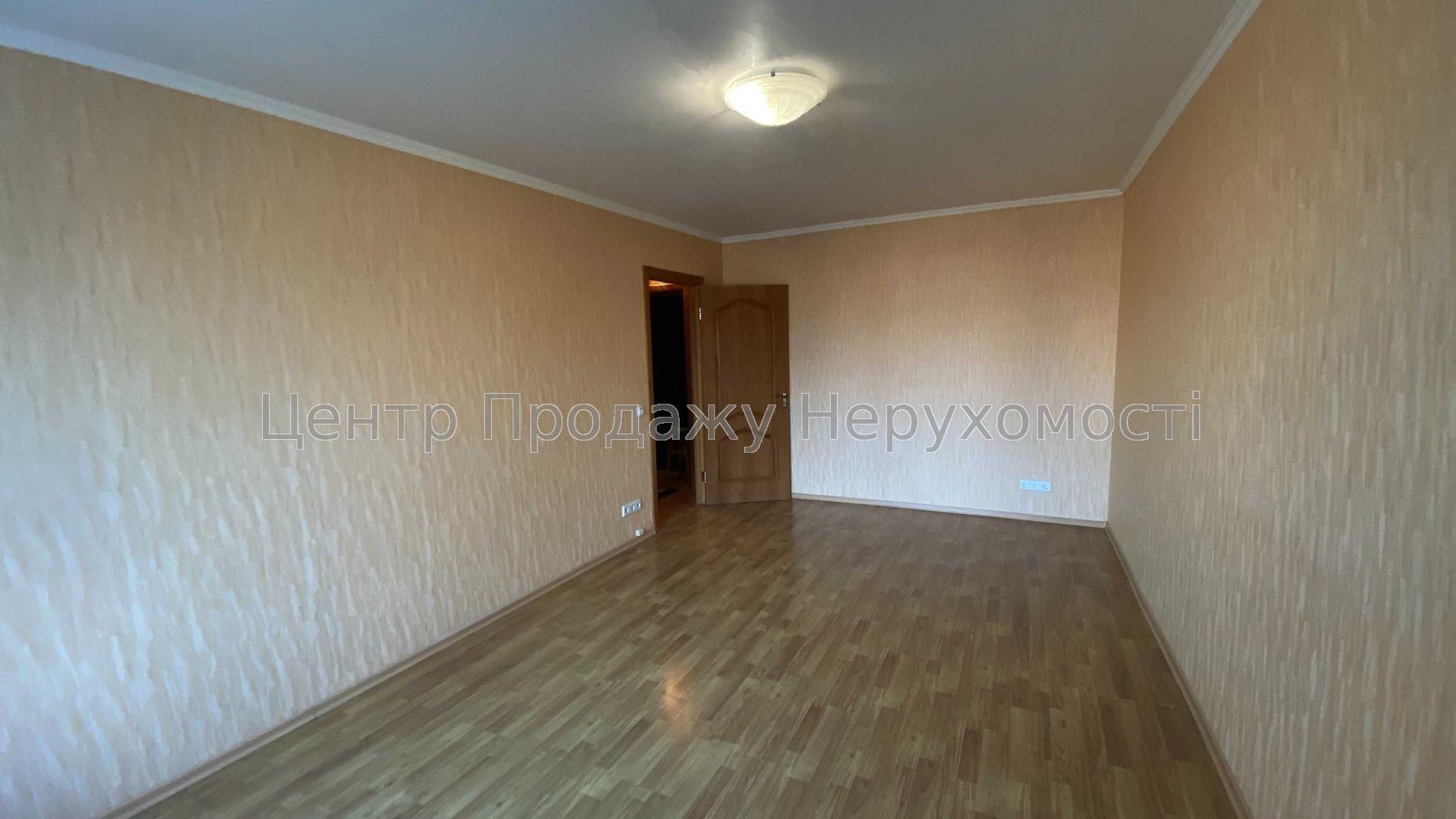 Фото Продам 1-кімнатну біля метро Дорогожичі2