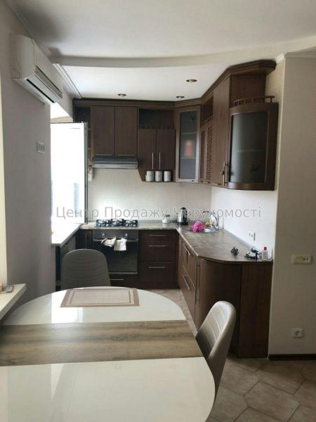 Продам 3-кімнатну квартиру