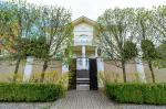 Продам 2-поверховий будинок, 708.60 м², авторський дизайн