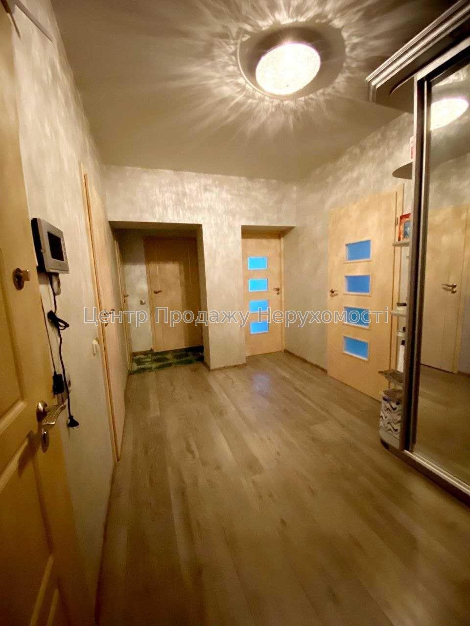 Фото Продам 2-к квартиру в ЖК 