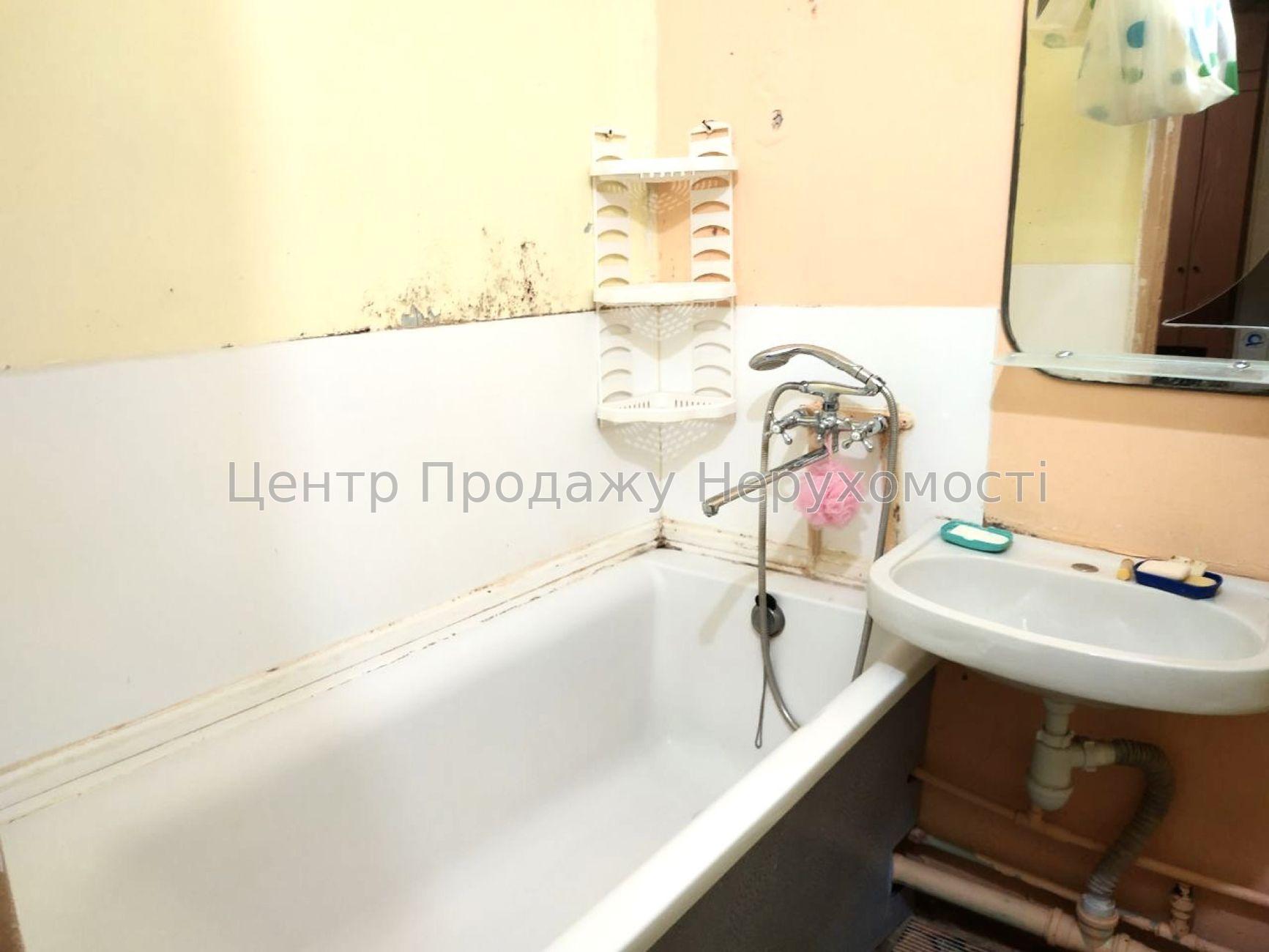Фото Продам 2-к квартиру під комерцію, метро Салтівська8