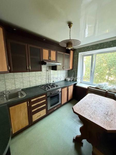 Продам 2-комнатную квартиру