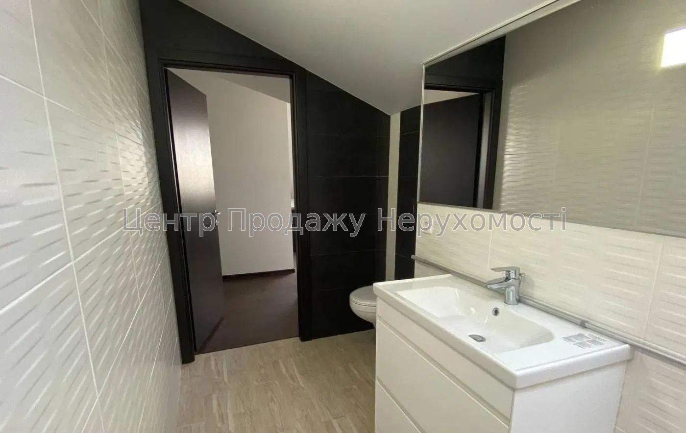 Фото Продаж 2-к. квартири, Харків. ЖК 