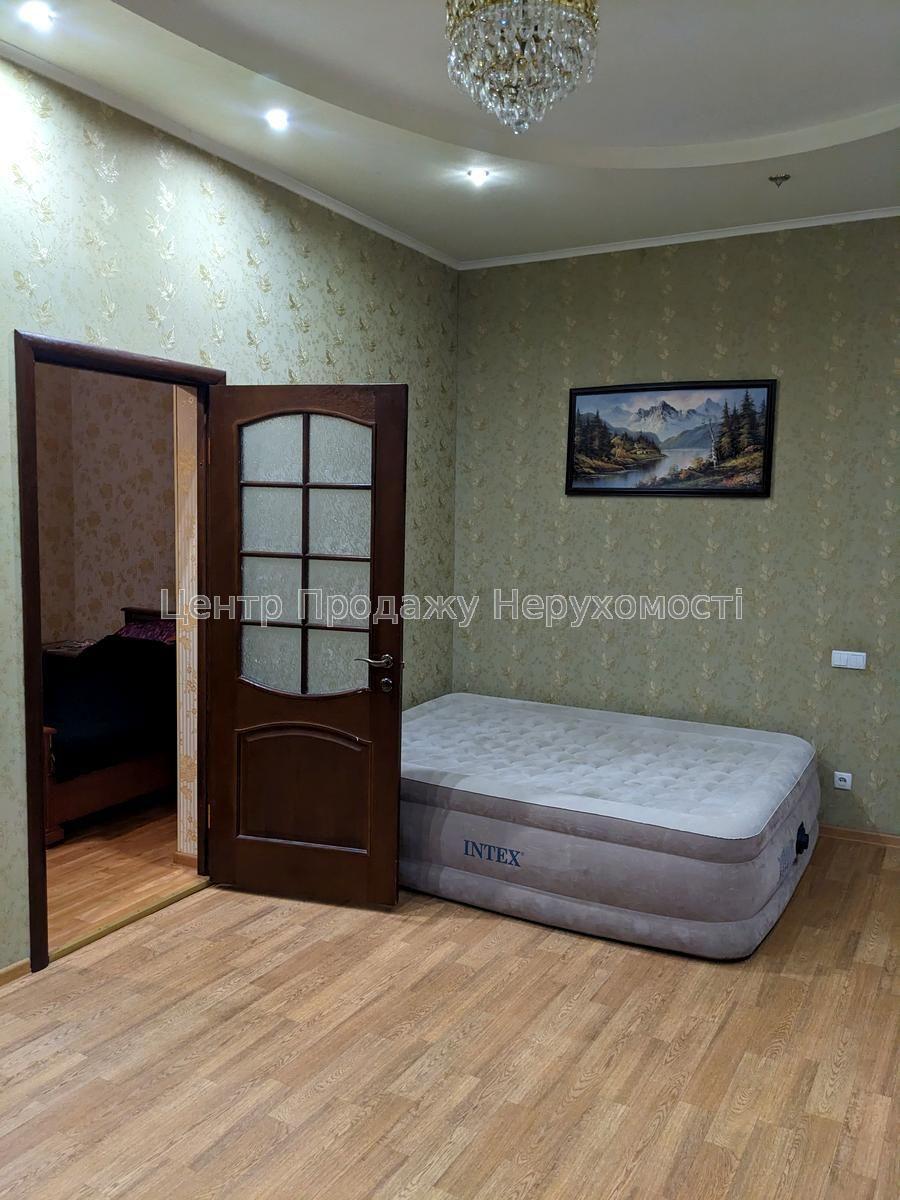Фото Продам 3к квартиру, сталінка, вул Гіршмана8