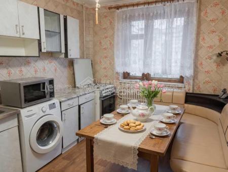 Продам 3-кімнатну квартиру