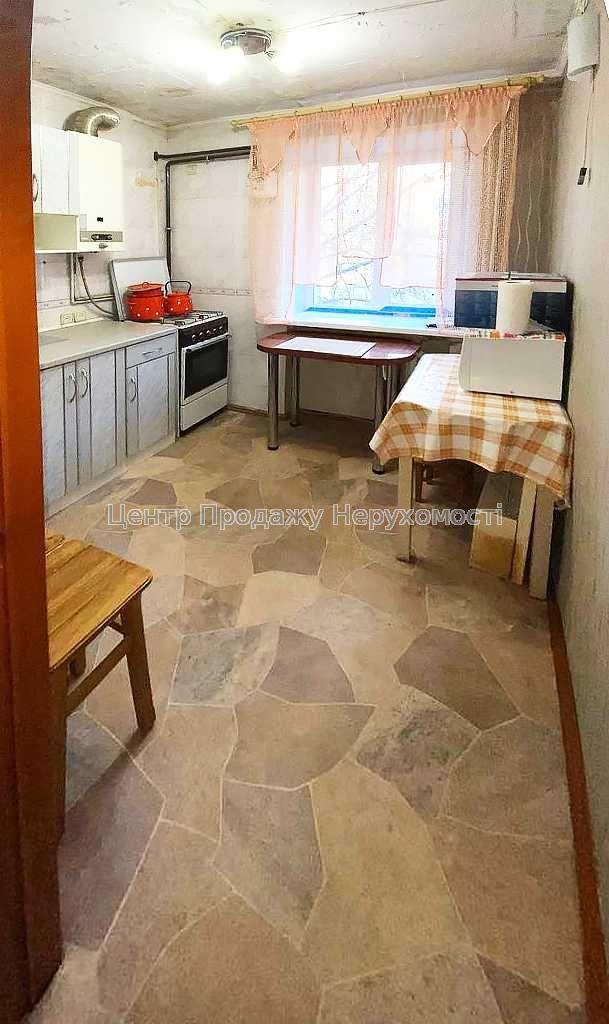 Фото 2к. Тобольска, метро Ботанічний сад2