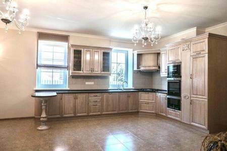 Продам 2-этажный дом