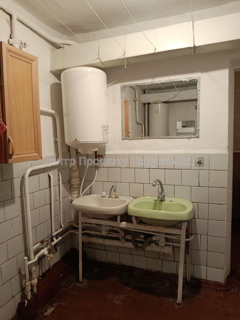 Фото Продаж кімнати12