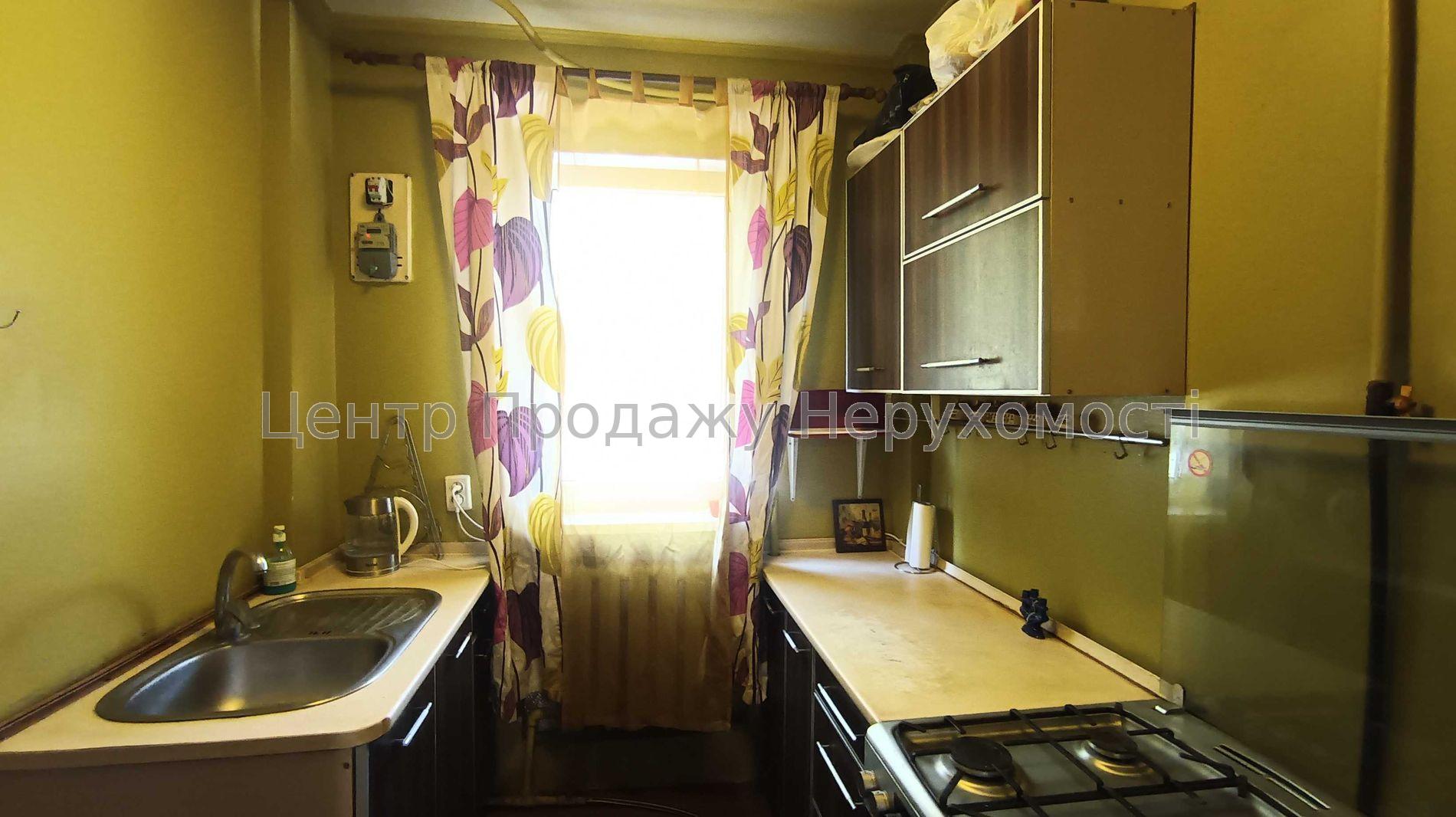 Фото Затишний будинок з охайною земельною ділянкою Холодна гора К813