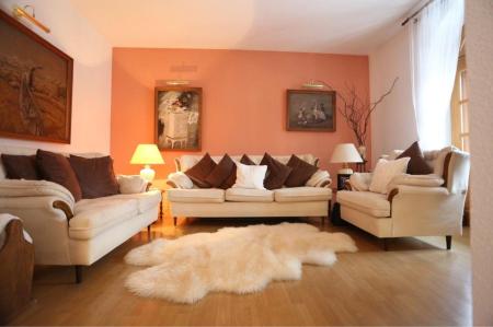 Продам 4-кімнатну квартиру