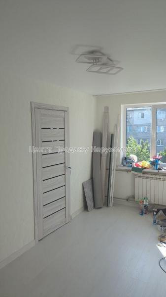 Продам 2-кімнатну квартиру