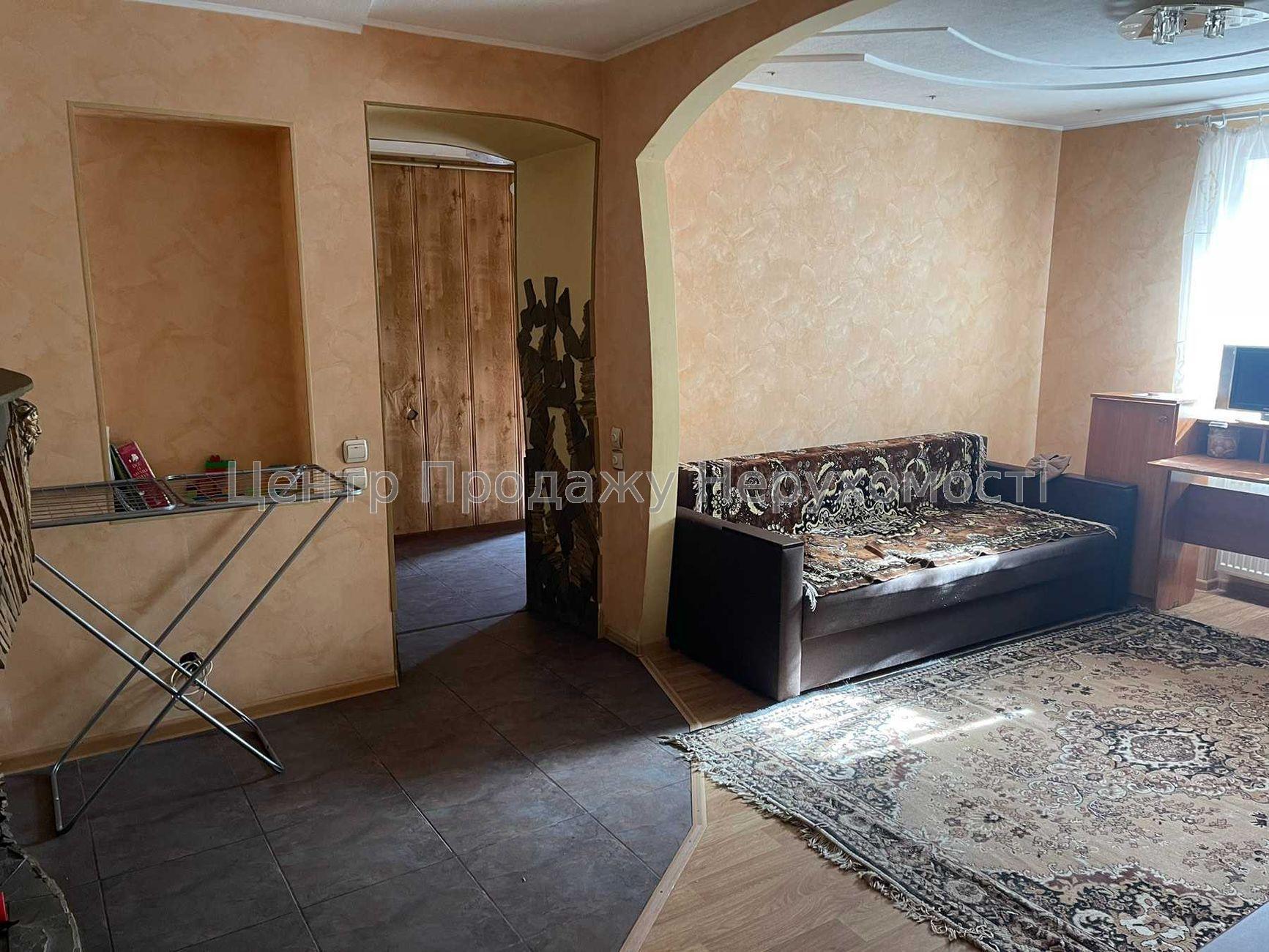 Фото Будинок з ремонтом та зручностями - м. Київська пішки7