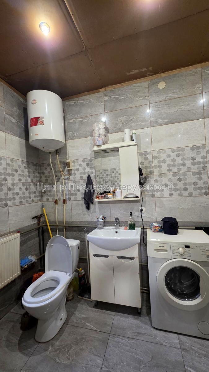 Фото Будинок з ремонтом - біля метро K820