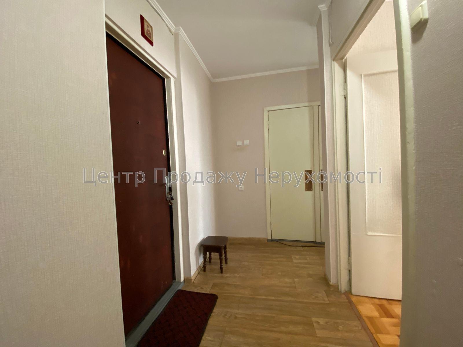 Фото Продаж квартири25