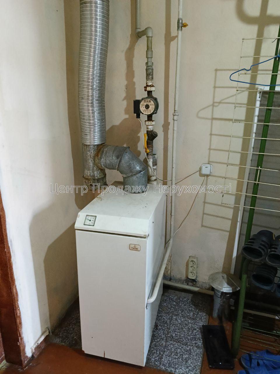 Фото Будинок для великої родини на мальвоничій околиці Харкова К810